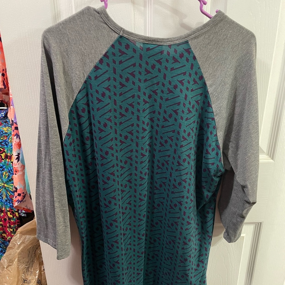 Lularoe randy baseball tee
